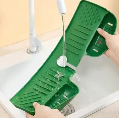 Silicone Sink Splash Guard & Faucet Water Catcher – Multi-Function Kitchen Drying Mat